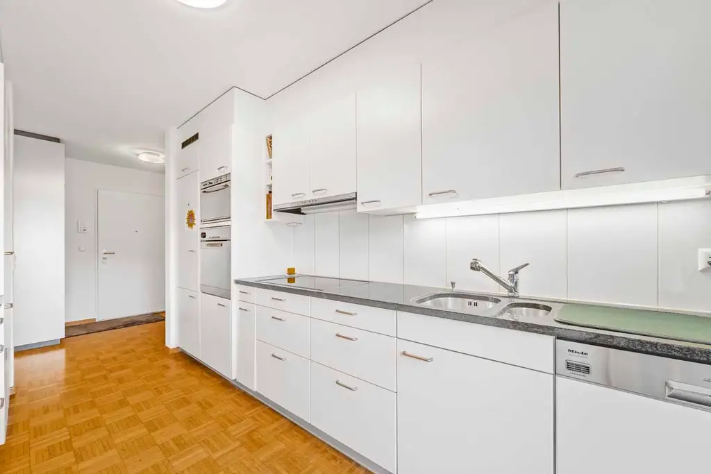 Exquisites Apartment an sonniger und ruhiger Lage mit Weitsicht