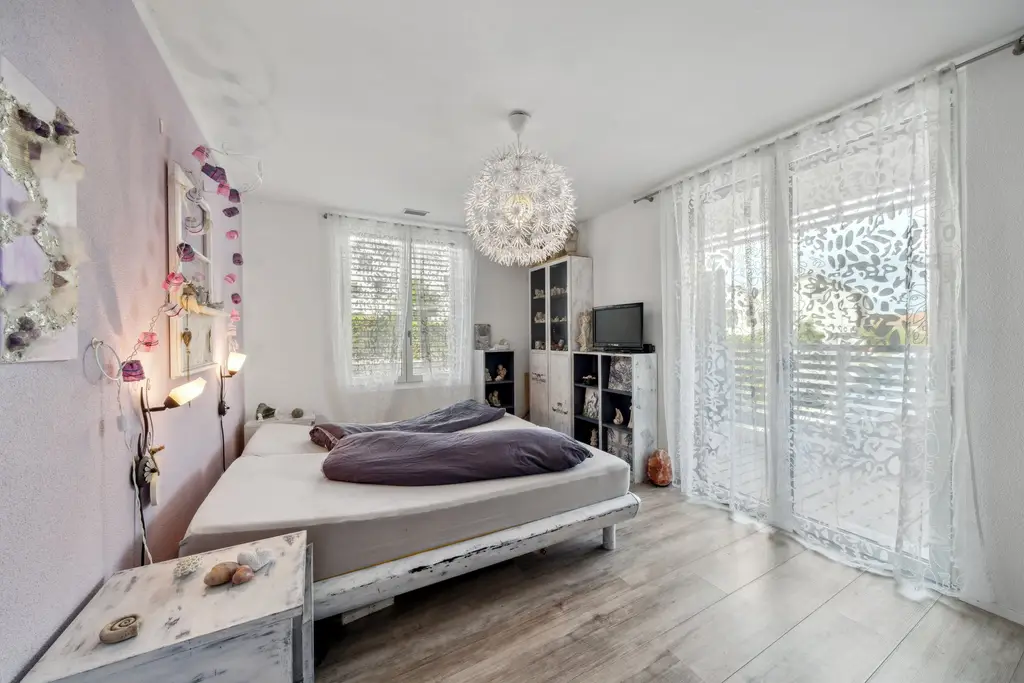 Exklusive 5.5 Zimmer &#8211; Gartenwohnung
