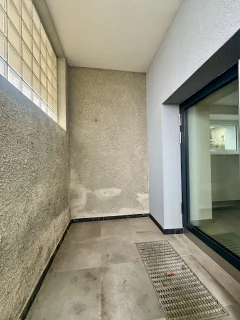 À LOUER   OU À VENDRE, local commercial avec entrée indépendante