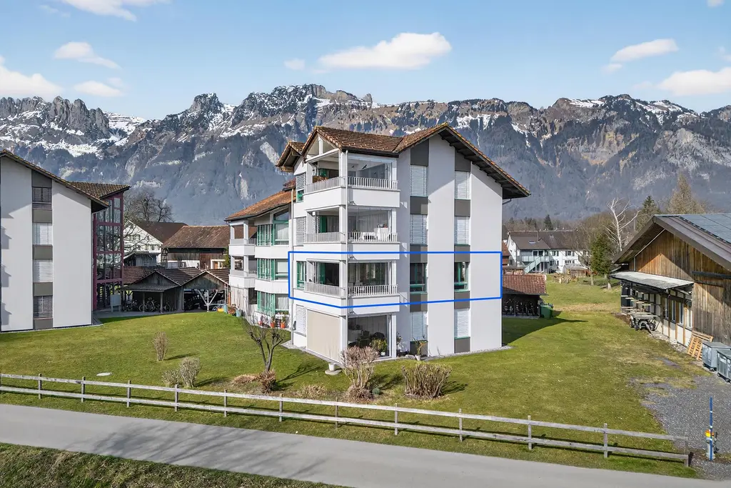 4.5 Zimmer ETW an unverbaubarer Lage mit herrlicher Berg- und Weitsicht