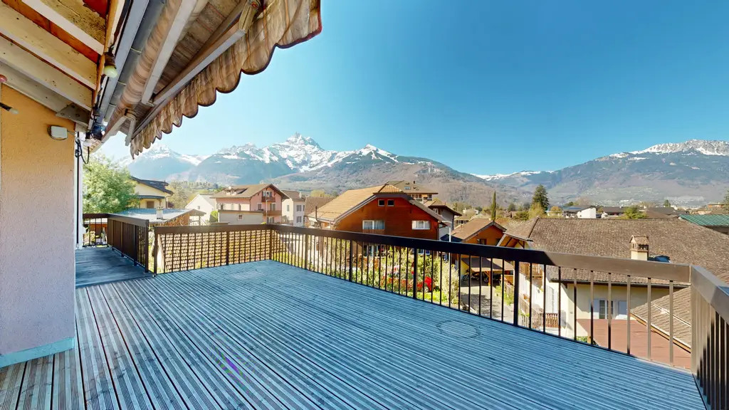 Maison multifamiliale de 3 appartements à saisir