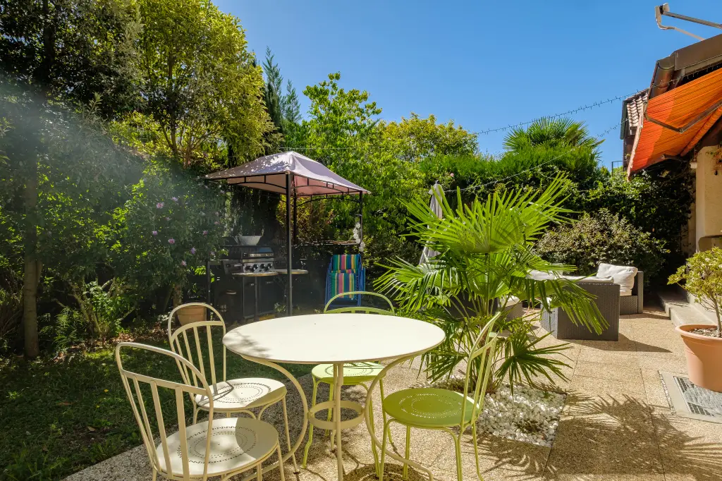 Copy: En exclusivité, superbe maison semi-individuelle à Thônex