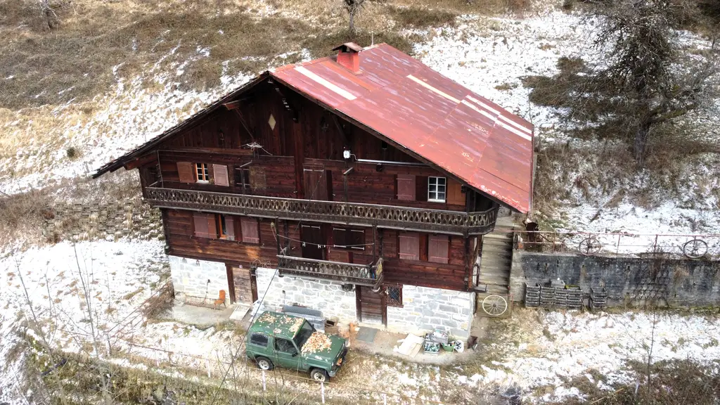 Ancienne ferme de 1916 au cœur de la nature – Val d’Illiez