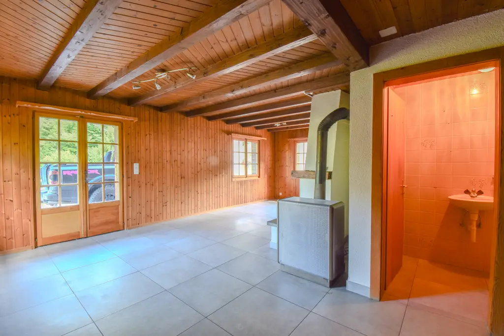 Chalet individuel avec fort potentiel – Résidence secondaire autorisée à Val-d&rsquo;Illiez