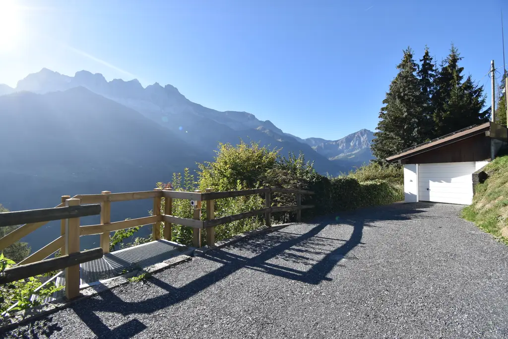 Chalet familial avec vue sur les Dents-du-Midi  Résidence secondaire autorisée – Vente aux étrangers possible