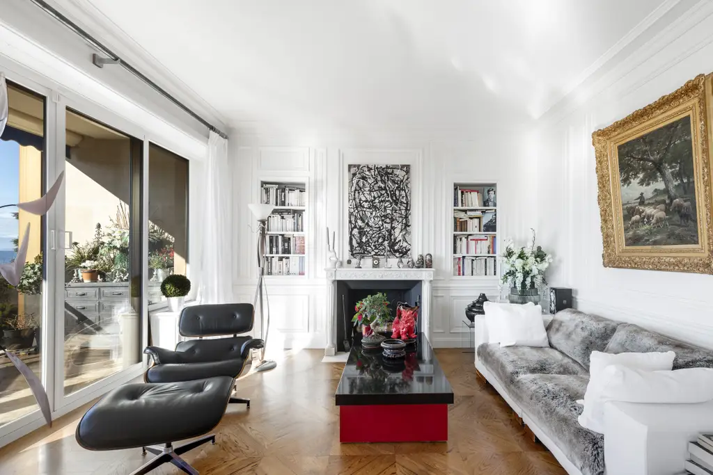 Certainly the most prestigious address in Lausanne.