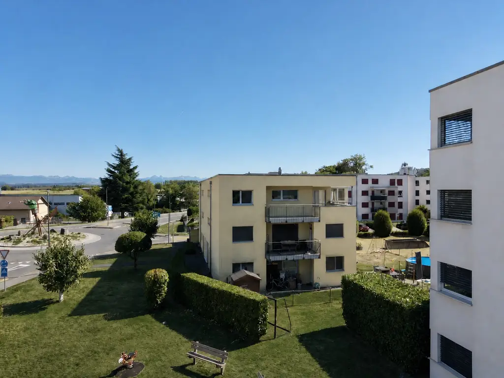 Haus mit Blick auf den See – renovierte Dachgeschosswohnung