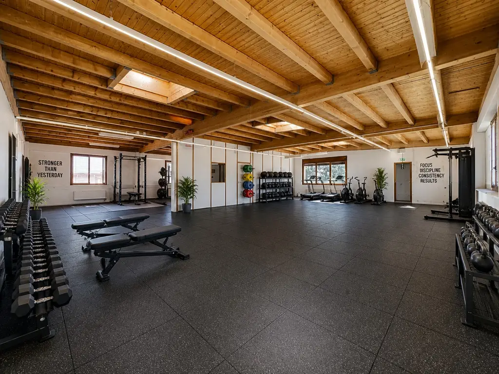 Surface commerciale de 207 m² d&rsquo;un seul tenant, 2ème étage sans une seule marche, 3 places de parc extérieures comprises, libre de suite