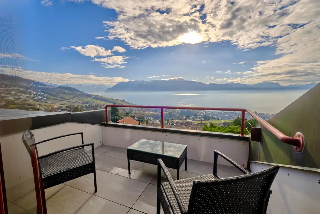 Duplex Vue Imprenable sur le lac au calme