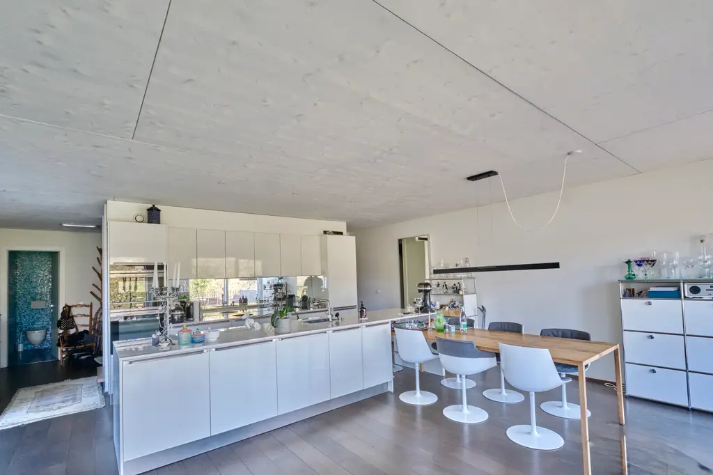 Tres Belle Town House contemporaine avec un merveilleux jardin japonais