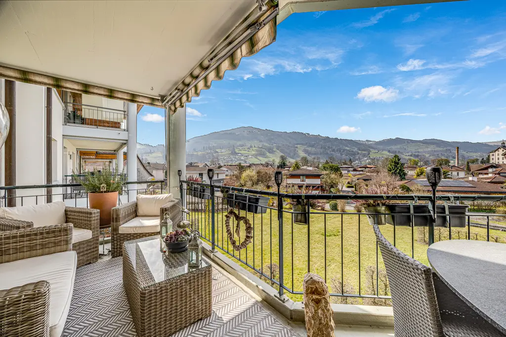 Perfekte 5,5-Zimmer-Wohnung in Siebnen mit idealer Lage