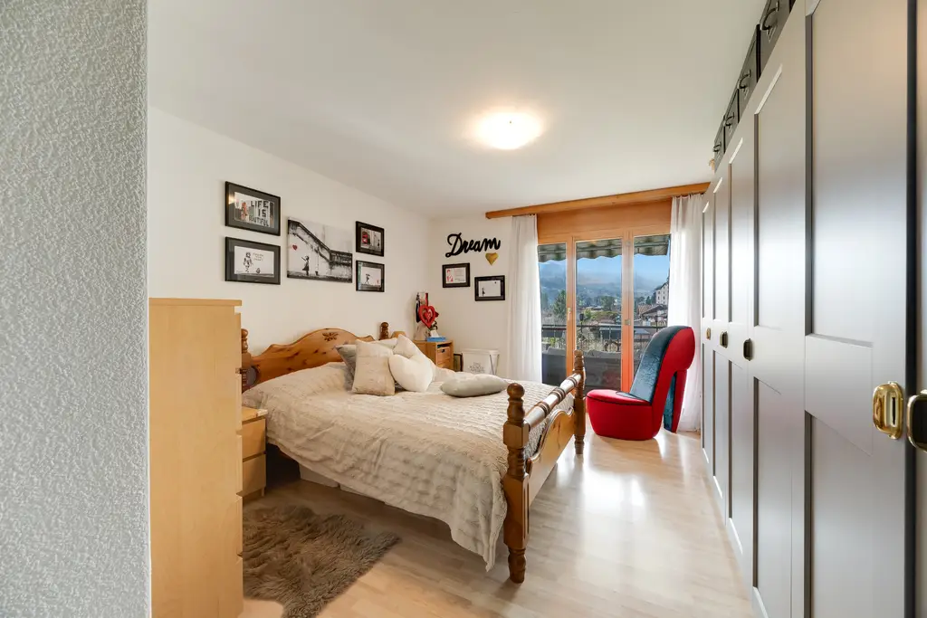 Perfekte 5,5-Zimmer-Wohnung in Siebnen mit idealer Lage