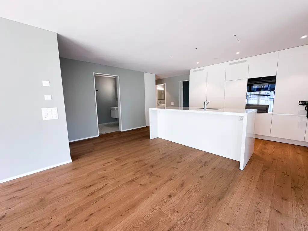 Traumhafte 3.5 Zimmer-Wohnung im ersten Stock mit Aussicht