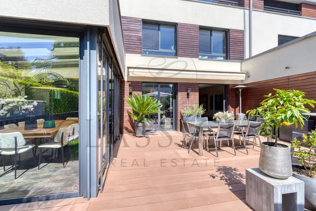 Aux portes de Carouge – Maison contemporaine avec rooftop jacuzzi et jardin paysager