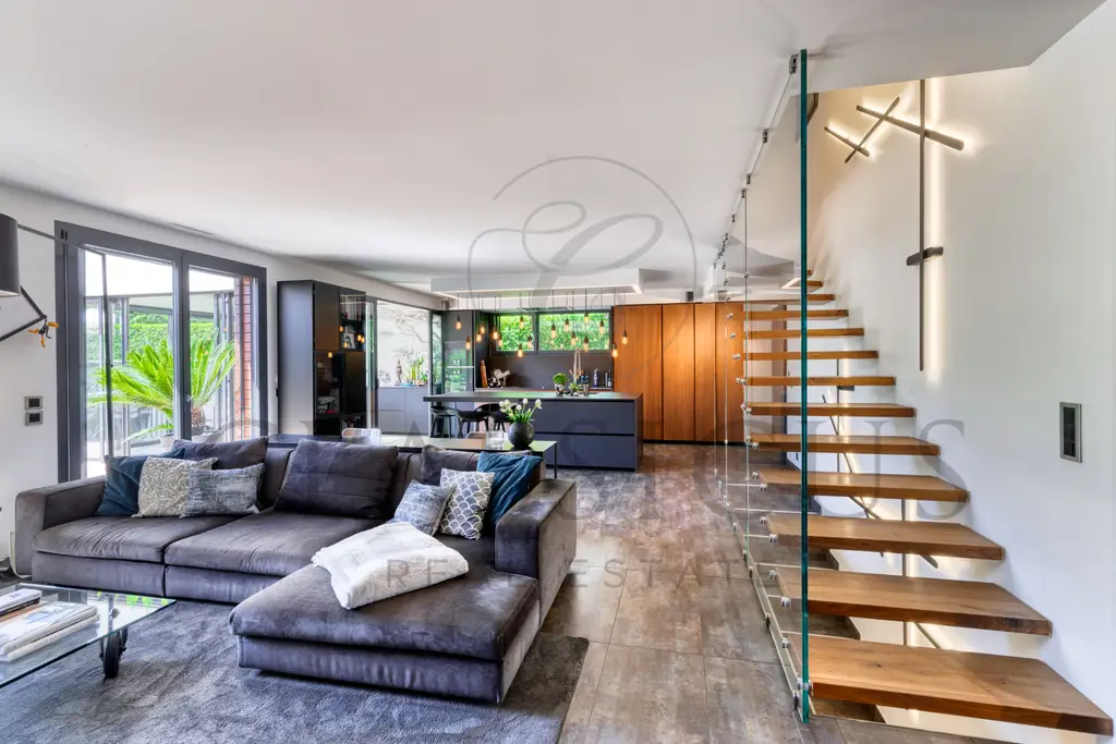Aux portes de Carouge – Maison contemporaine avec rooftop jacuzzi et jardin paysager