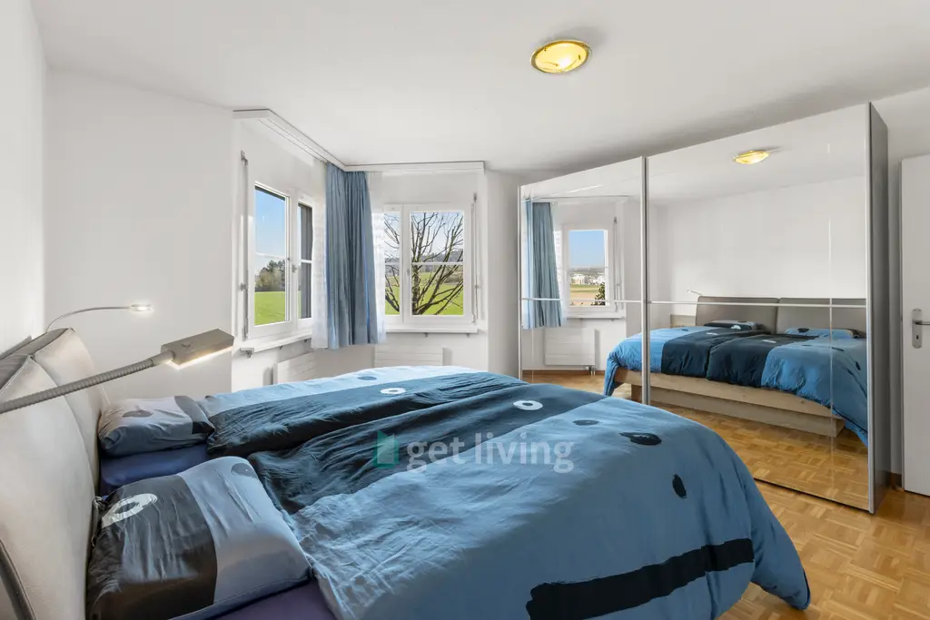 Familienfreundliche helle Wohnung am Rande von Dällikon