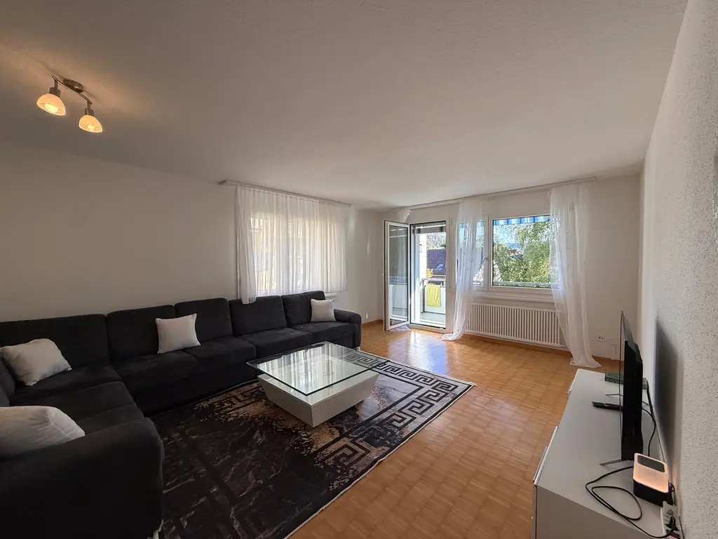 RENOVIERT – BALKON – LIFT UND KINDERFREUNDLICH!
