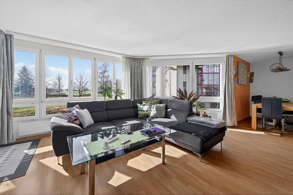 4.5 Zimmer ETW an unverbaubarer Lage mit herrlicher Berg- und Weitsicht