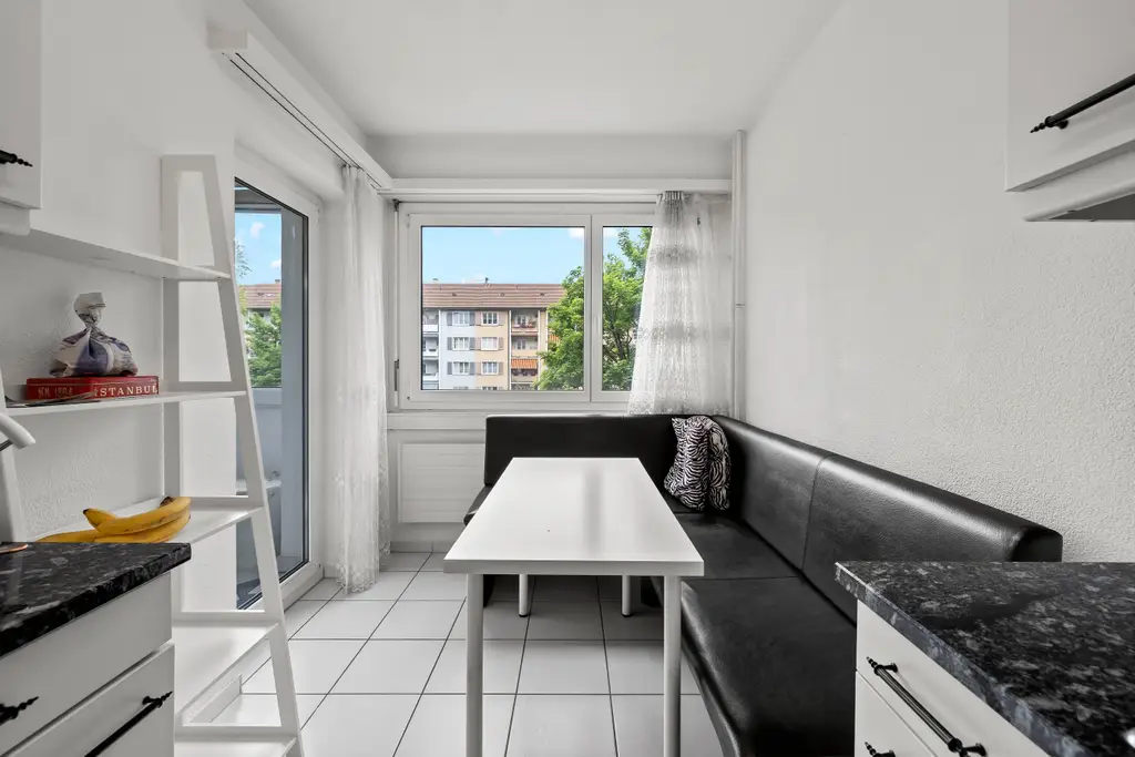 Modern, zentral und 2 Einstellhallenplätze inklusive
