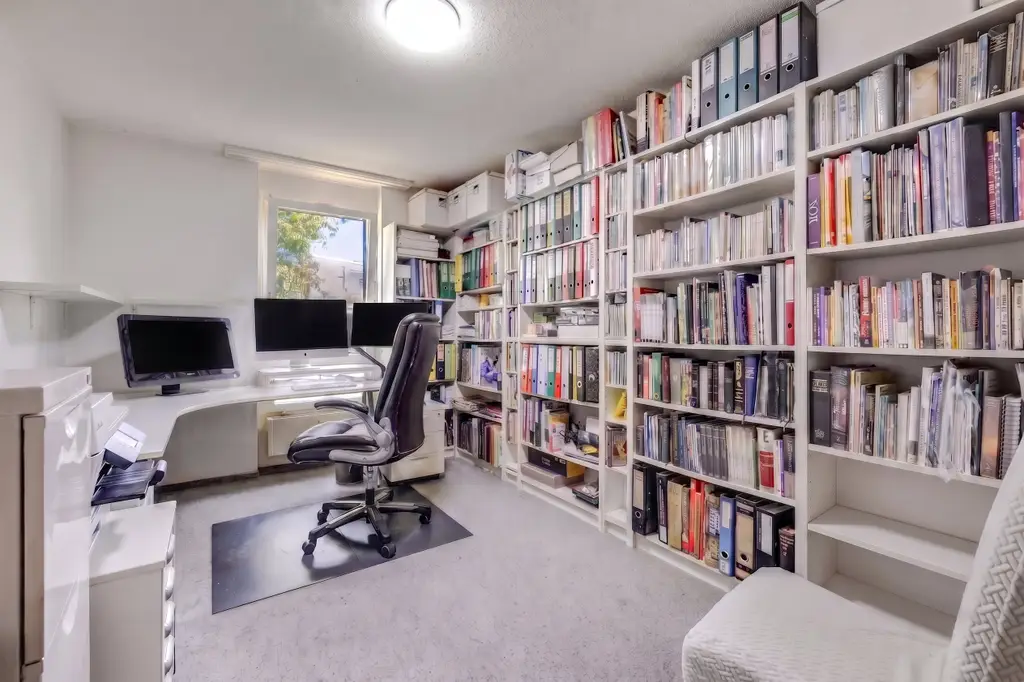 Geräumige und helle 5.5-Zimmer Wohnung mit Weitblick