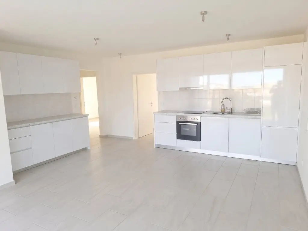 Helle 5-Zimmer Attikawohnung mit Blick in Basel zur Miete