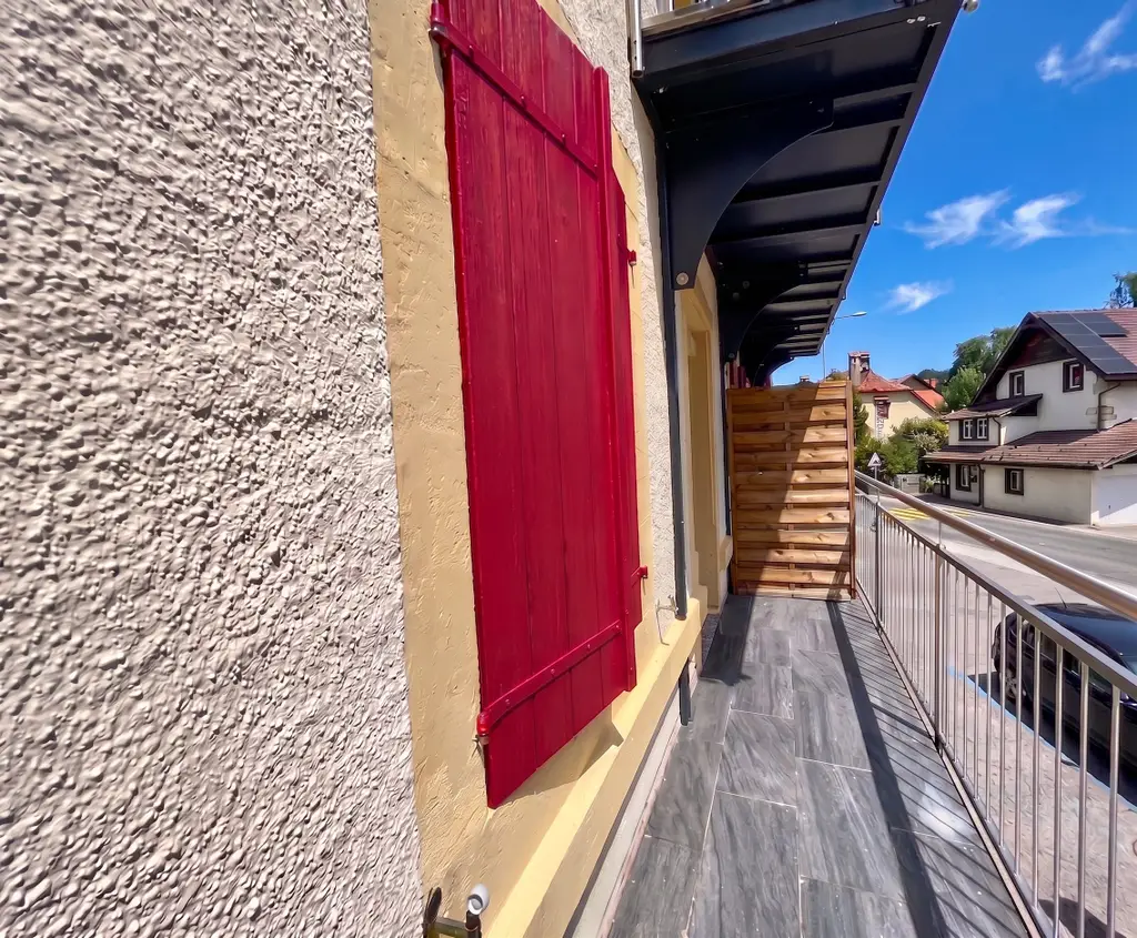 Appartement B – 2,5 pièces, avec balcon – Cadre agréable à Couvet