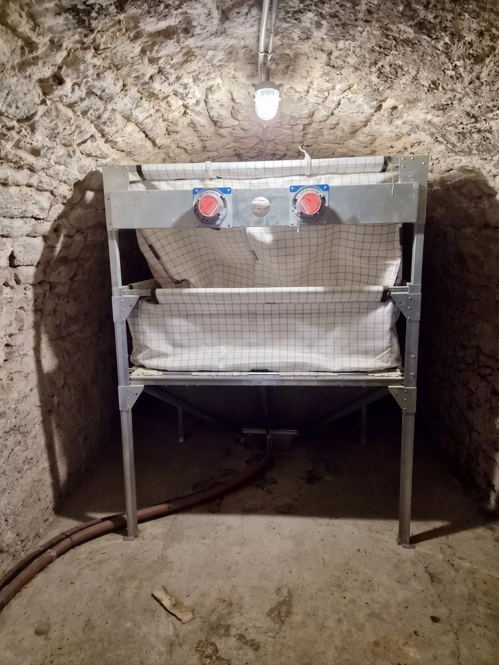 Ferme aux volumes généreux – Combe-Pellaton