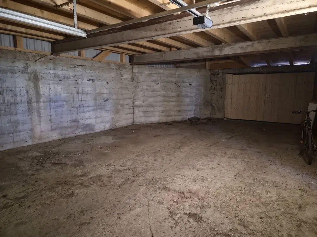 Ferme aux volumes généreux – Combe-Pellaton