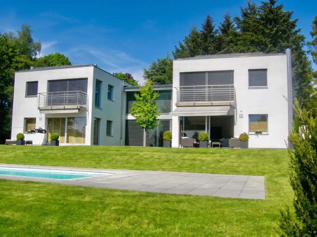 Exceptional contemporary residence