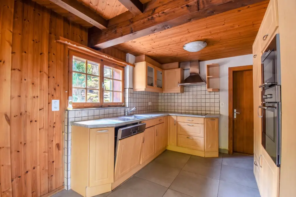 Chalet individuel avec fort potentiel – Résidence secondaire autorisée à Val-d&rsquo;Illiez