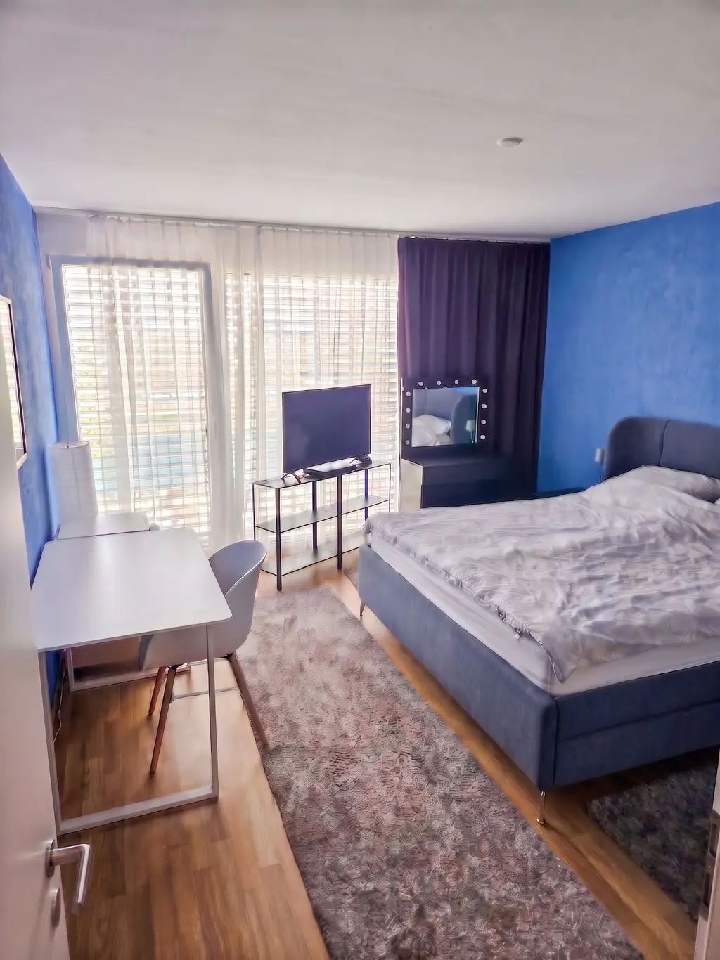 Helle 3.5-Zimmer Attikawohnung mit Aussicht in Basel zur Miete
