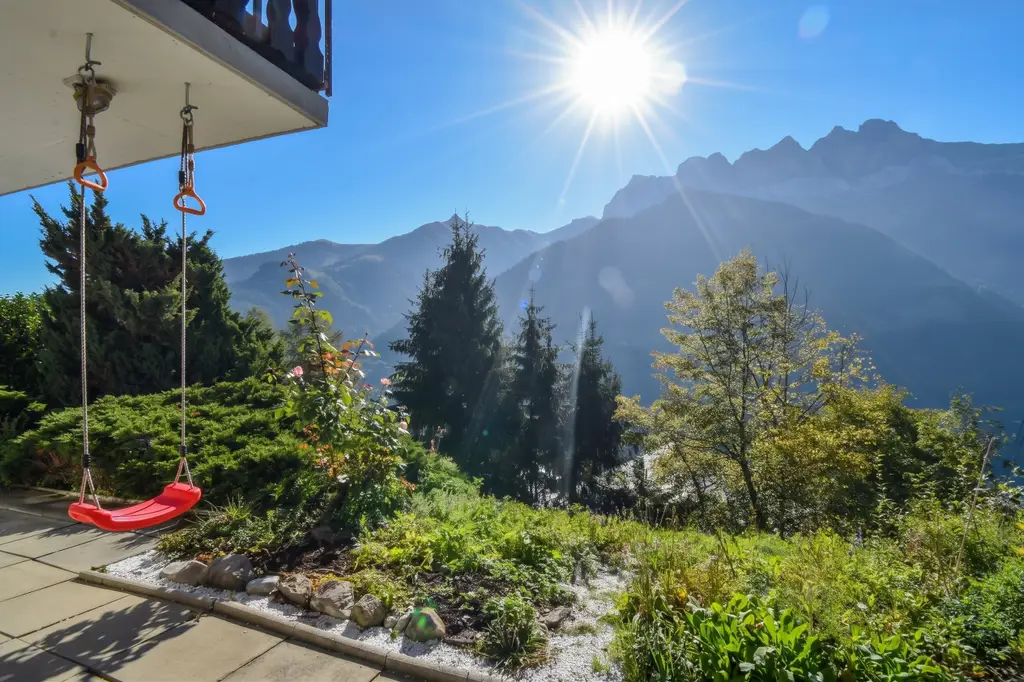 Chalet familial avec vue sur les Dents-du-Midi  Résidence secondaire autorisée – Vente aux étrangers possible