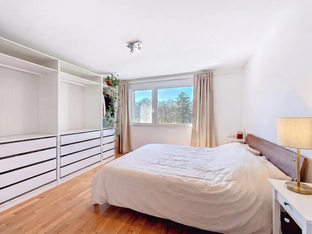 Duplex lumineux de 4,5 pièces, avec balcon plein sud et vue dégagée – belle opportunité à Belfaux
