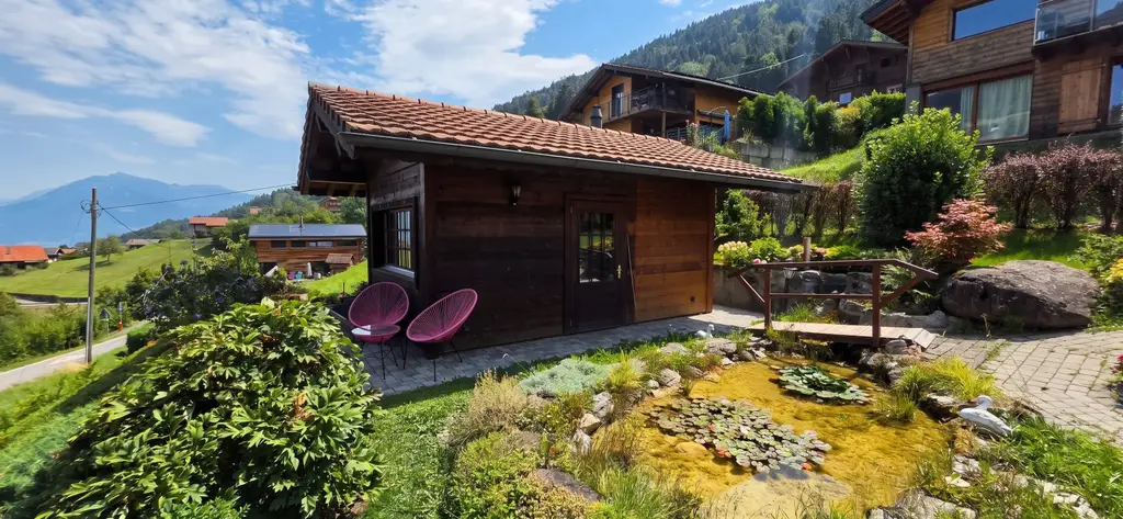 Authentique chalet de 1850 – Charme, espace et tradition