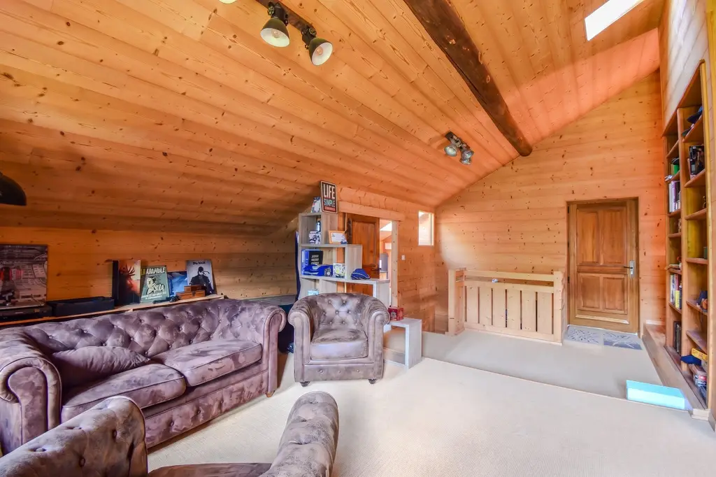Authentique chalet de caractère  – Vente en résidence secondaire