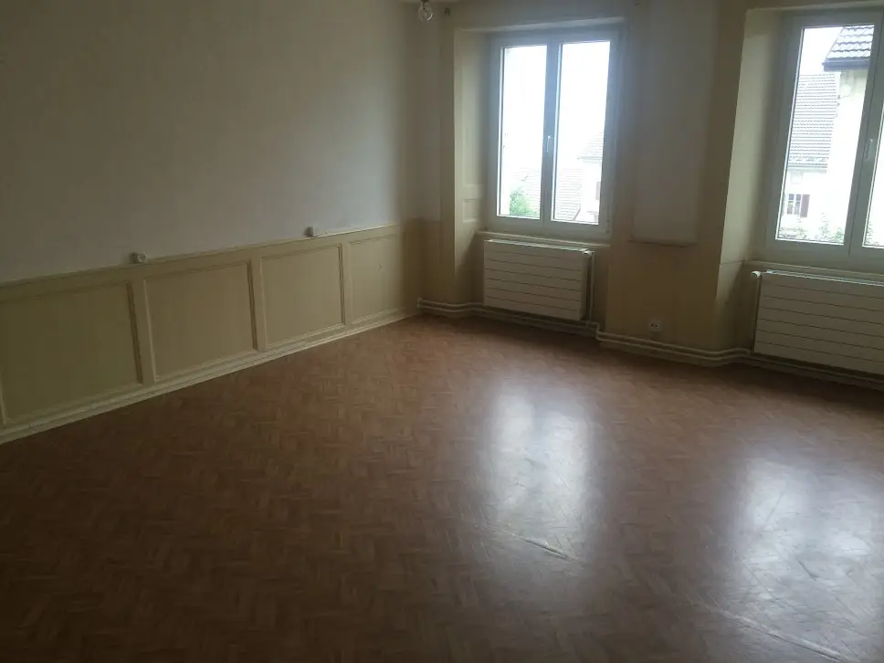 En exclusivité – Immeuble mixte au cœur des Ponts-de-Martel – CHF 800’000.–