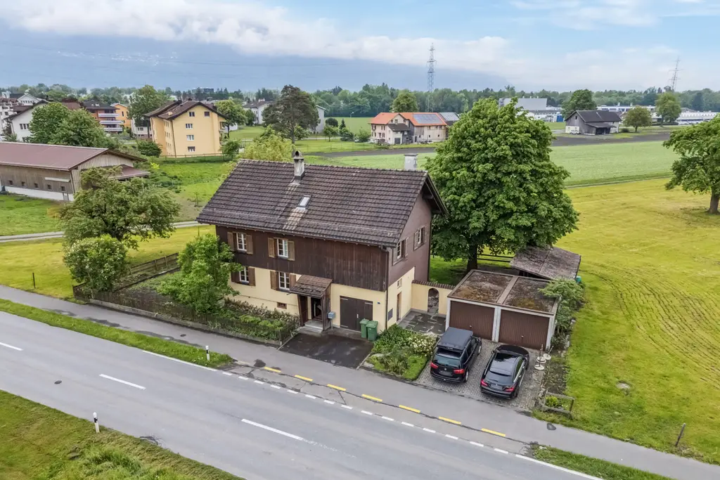 Tolle Aussicht, grosszügig mit viel Potenzial