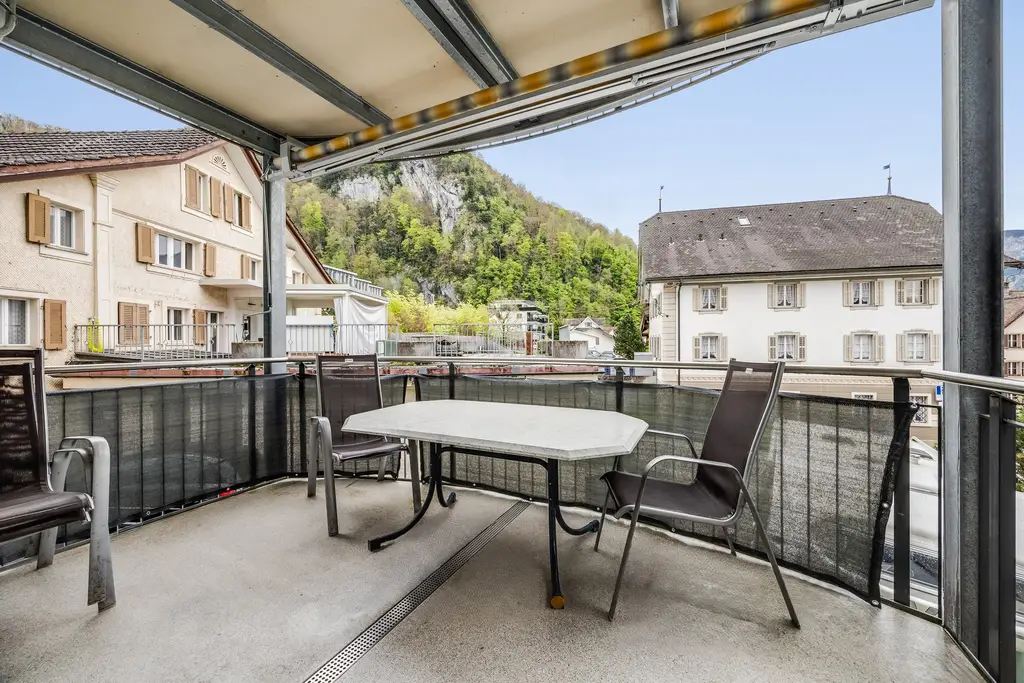 Gemütliche 2.5 Zimmer Wohnung mit herrlichem Ausblick in Gersau