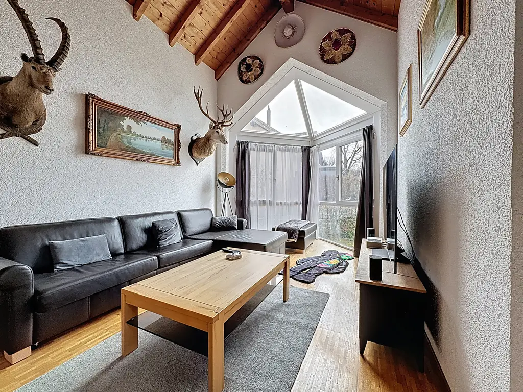 Maison individuelle d’exception – Autonomie énergétique, volumes généreux et cadre idyllique