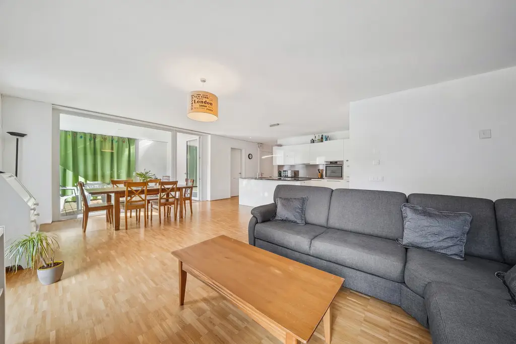 A saisir : superbe appartement de 5,5 pces avec loggia &#8211; situation optimale, à Fribourg