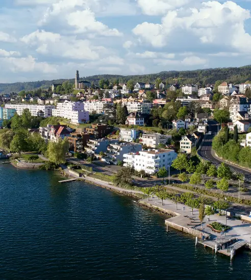 Erstbezug ! Exklusive 3.5-Zimmer-Wohnung mit zwei Balkonen in Thalwil