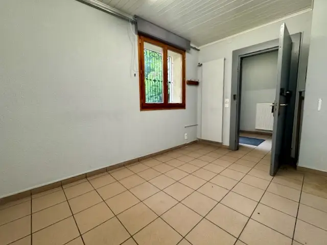 Atelier et ou habitation!198 m² à rénover avec terrasse de 45 m²