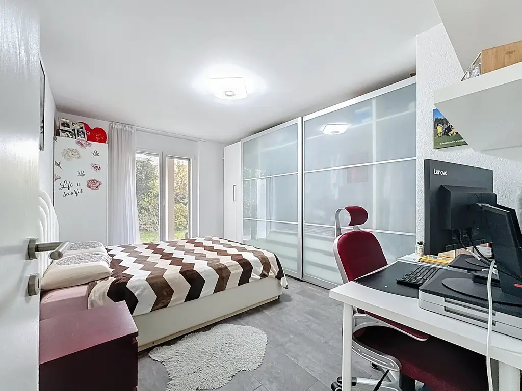 Espace, lumière et sérénité – magnifique 4.5 pièces au rez avec grand jardin