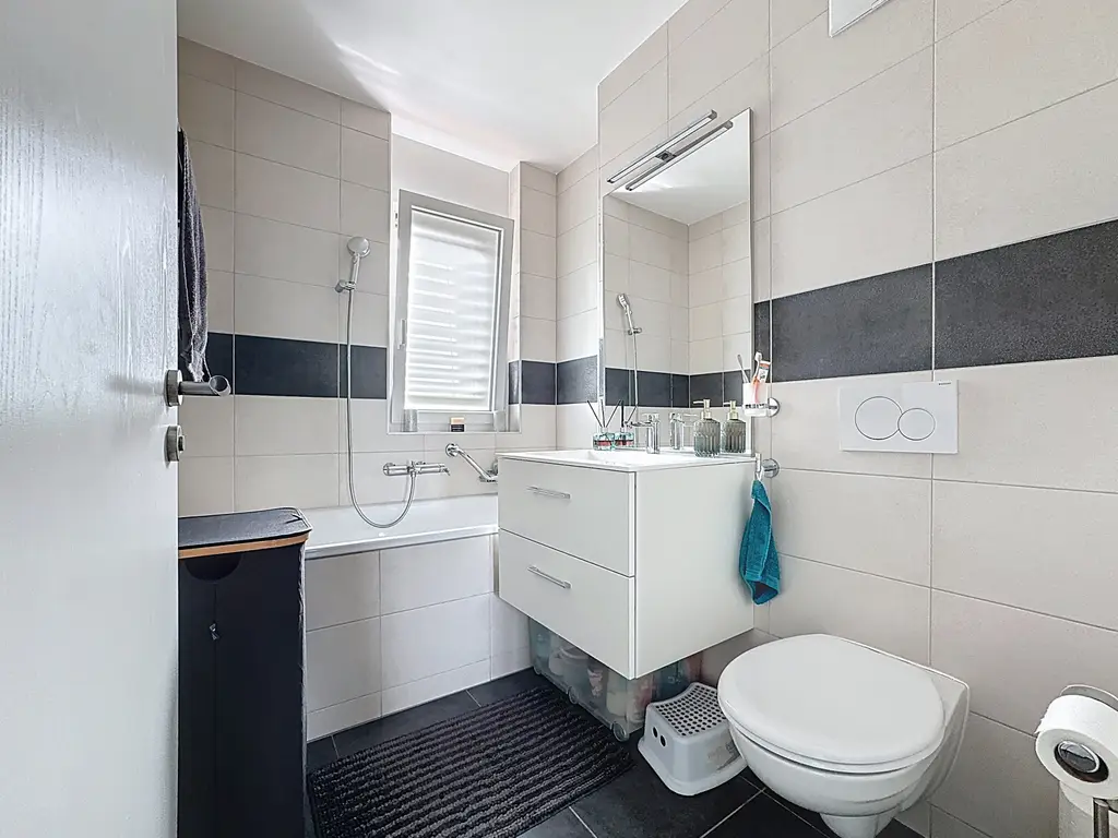 Espace, lumière et sérénité – magnifique 4.5 pièces au rez avec grand jardin