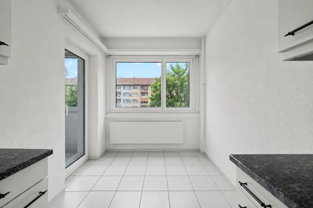 Modern, zentral und 2 Einstellhallenplätze inklusive