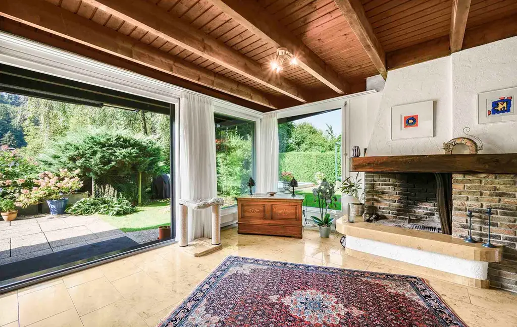 Élégante villa d’architecte avec studio indépendant – Vessy (GE)