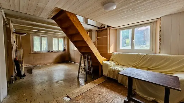 Charmante maison mitoyenne de 5 pièces à rénover – cadre idyllique au Château de Sainte-Croix