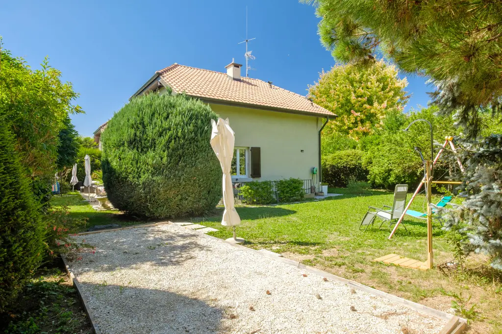 En exclusivité, superbe maison semi-individuelle à Thônex