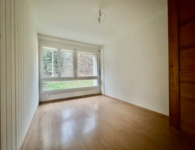 Exclusivité: Rénové! 4,5 Pièces avec superbe vue sur le Val-de-Ruz