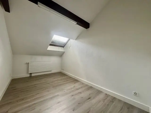 En exclusivité: À vendre – Surface commerciale mixte